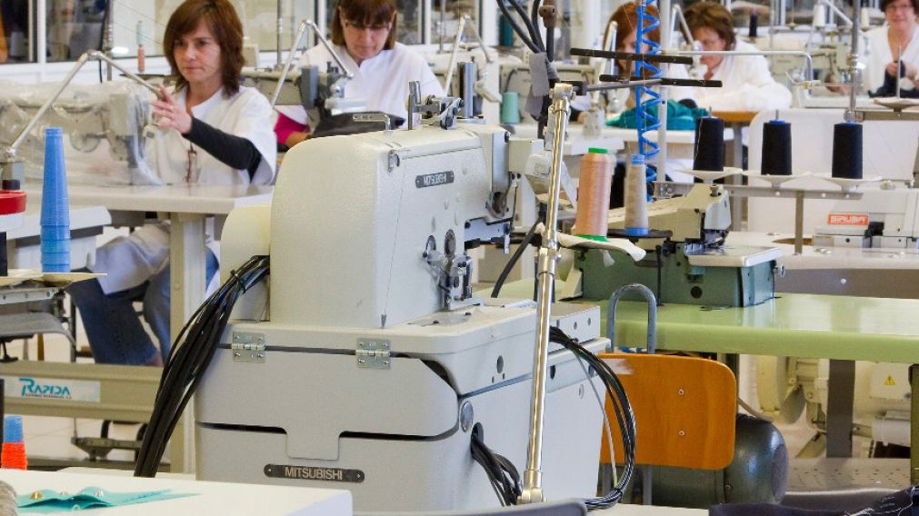 Por la crisis, redujeron las prendas hechas en nuestro país.