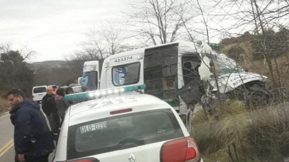 La paciente muri� y sus familiares resultaron heridos en el tr�gico accidente (Gentileza: Bomberos de Icho Cruz)..