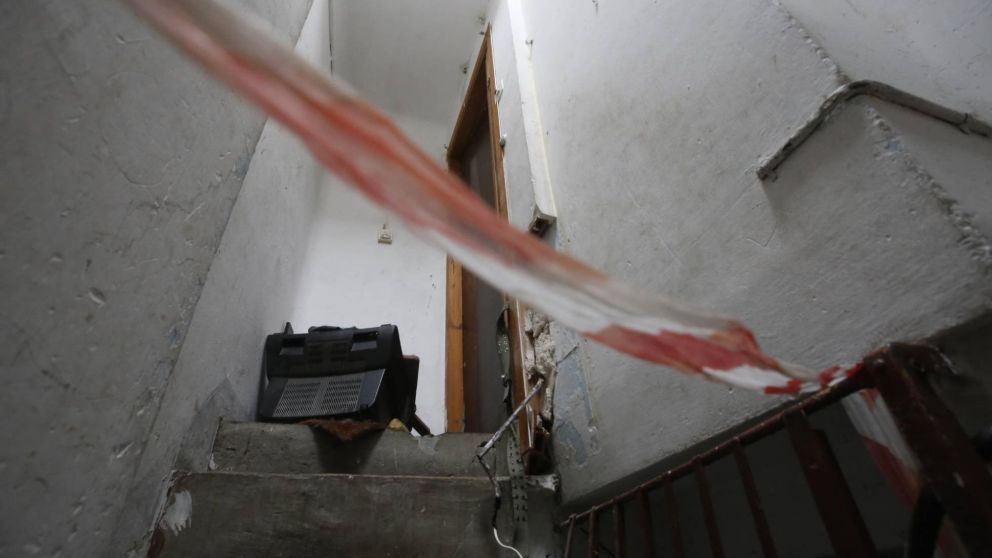 Interior de la casa donde la menor fue violada (Gentileza El País).