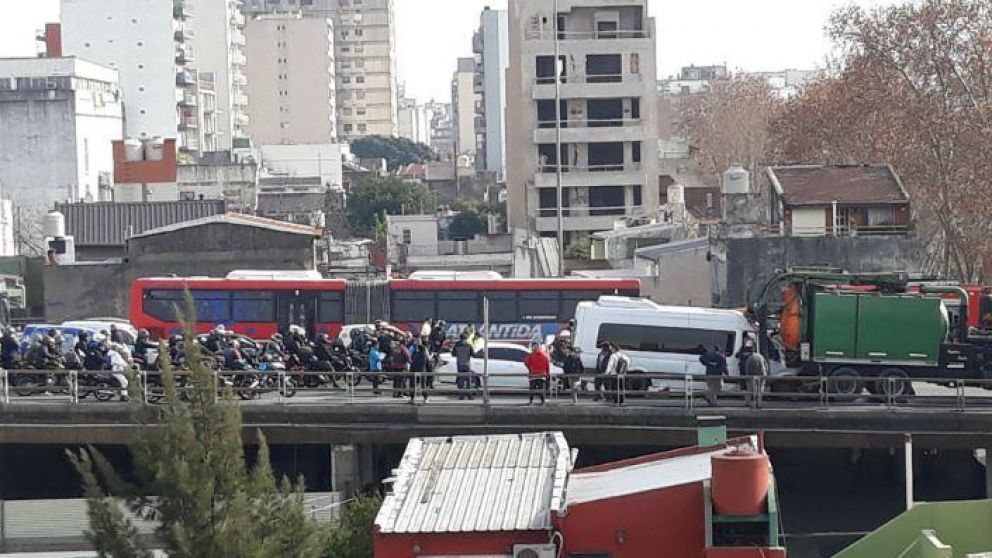 Congestión en la zona. (Twitter).