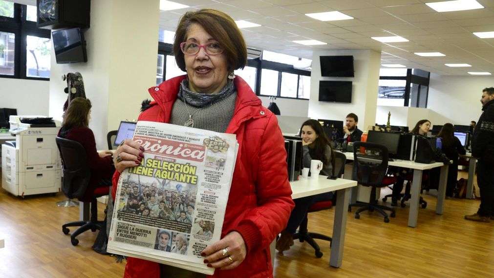 Susana, feliz, en la redacción de Crónica (Jonatan Moreno, Crónica)