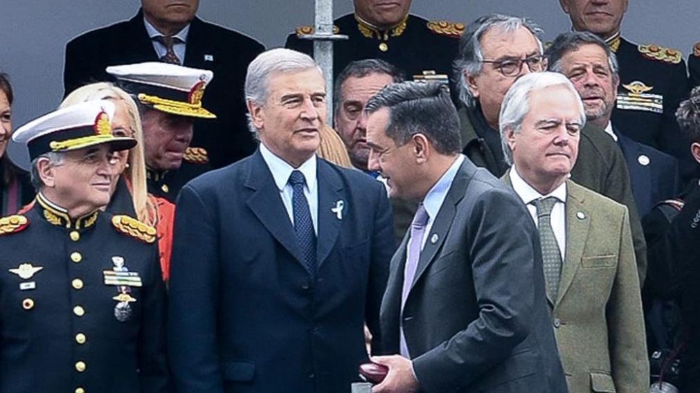 Aguad en el desfile del 9 de julio. (Télam)