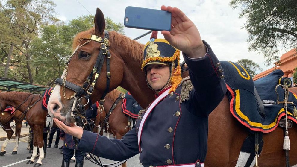 Una de las postales del Regimiento de Granaderos en el Desfile Militar 2019.