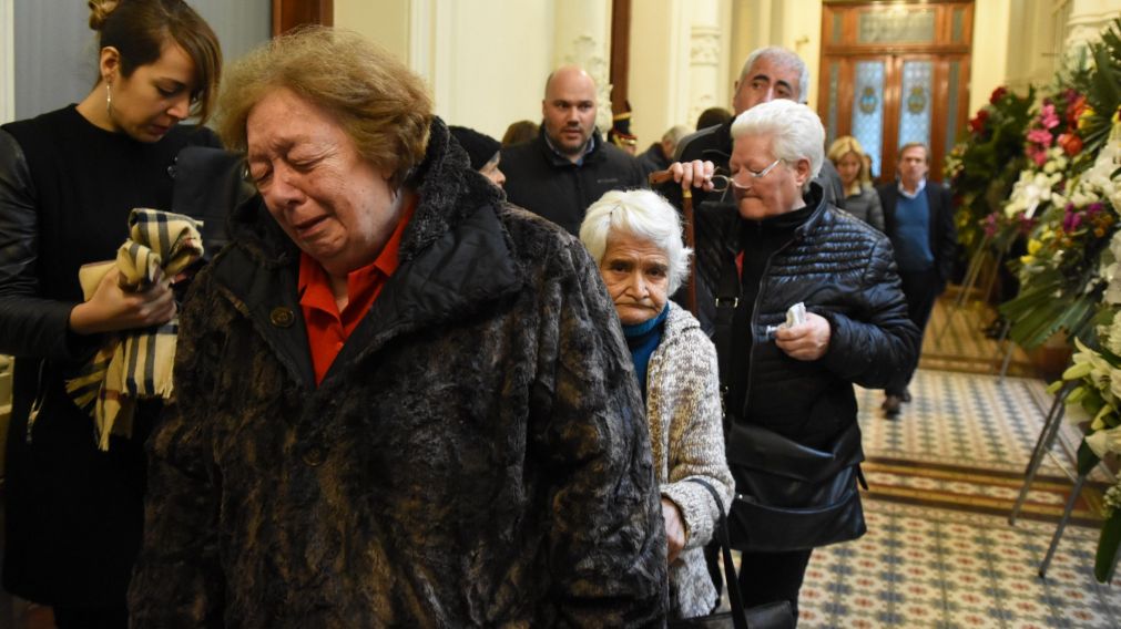 La emoci�n en la cara de esta se�ora demuestra sus sentimientos por "Chupete". (Pablo Villan/Cr�nica)