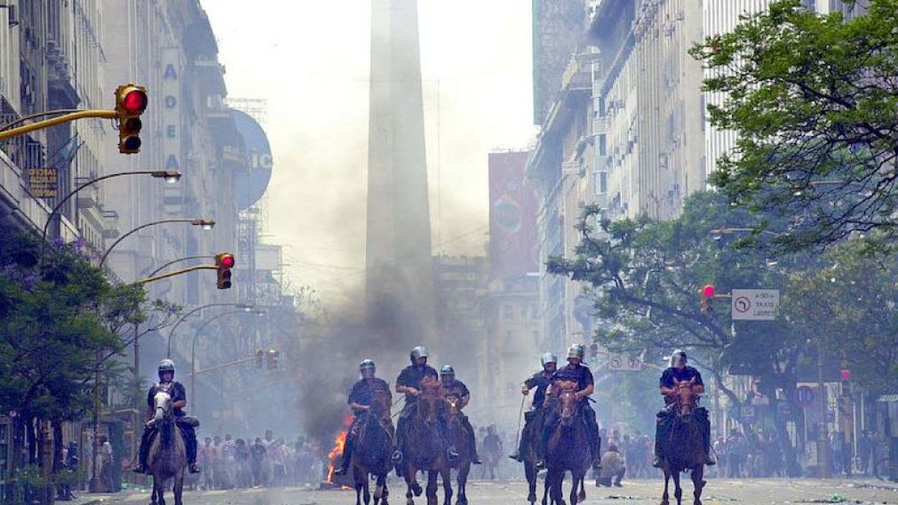 Hubo varios muertos y heridos en los reclamos.