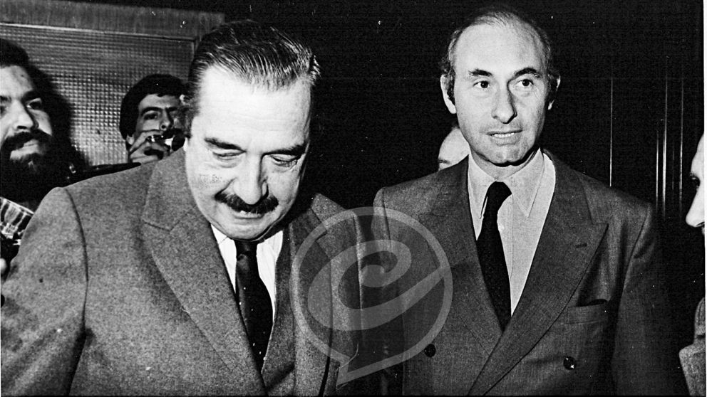 Raúl Alfonsín y De La Rúa, referentes de la UCR.