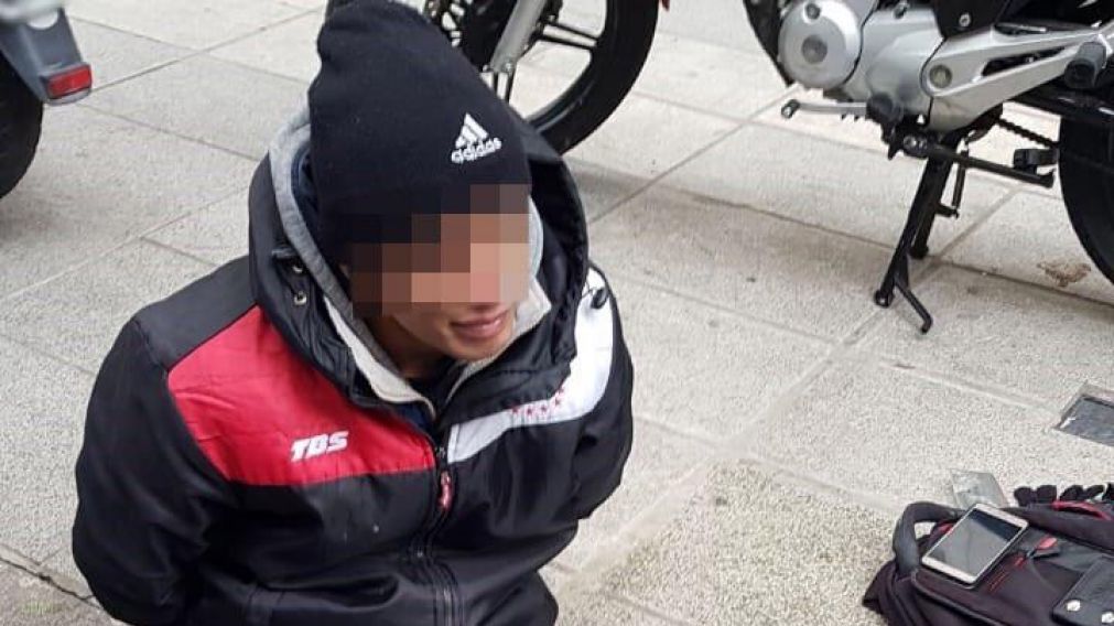 El joven no poseía la cédula ni el seguro del vehículo.