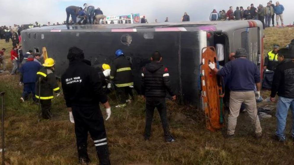 Trágico viaje en Tucumán. (Twitter).