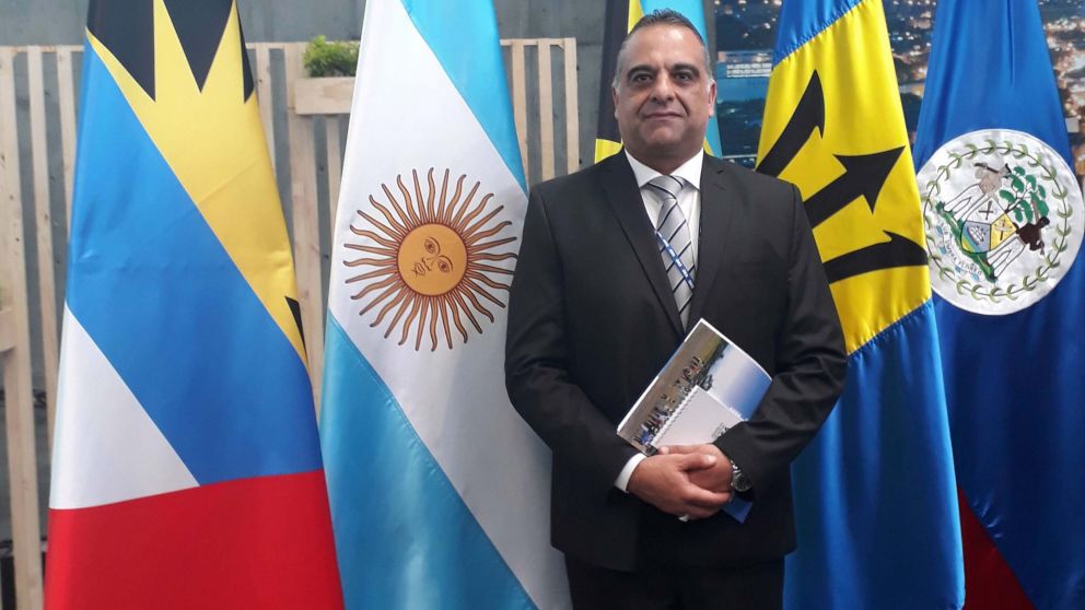 Manuel Aldaz, director general.