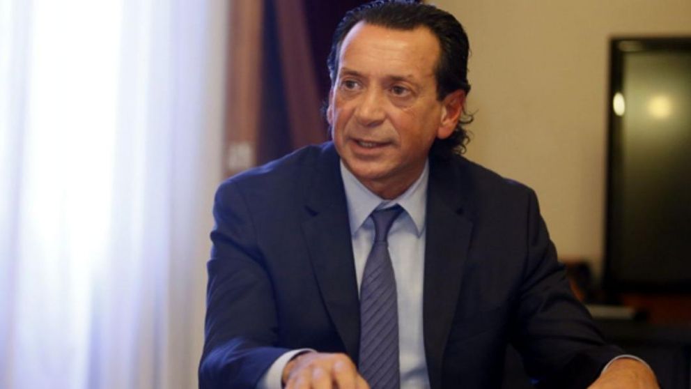 El funcionario aseveró "seguir avanzando en programas que permitan mejorar la competitividad en la Argentina!"