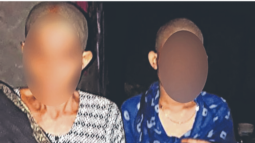 Tras darles una brutal paliza, obligaron a las dos mujeres a marchar rapadas por la aldea como forma de castigo