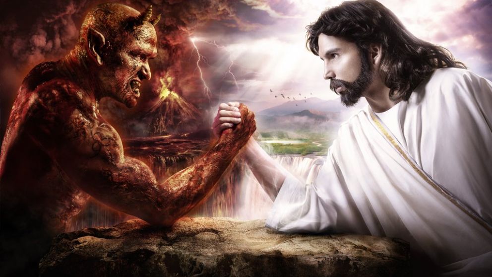 Enemigo del bien, y por ende, enfrentado a Dios y a Jesucristo. En principio era bueno, pero varios factores lo cambiaron de bando.