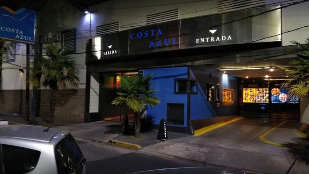 El hotel Costa Azul de Vicente López fue clausurado en la tarde del sábado.