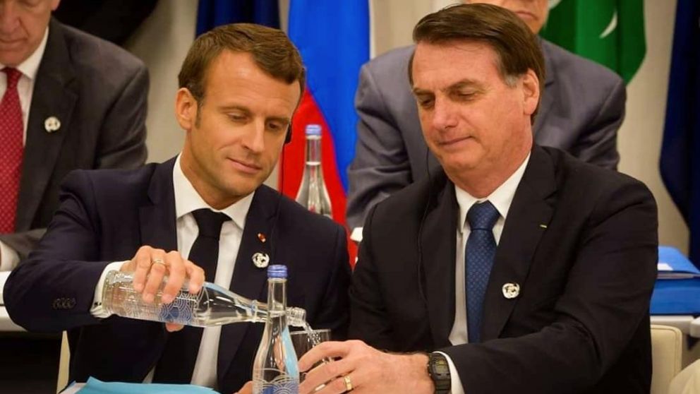 Esta imagen simboliza la unión entre ambos continentes.