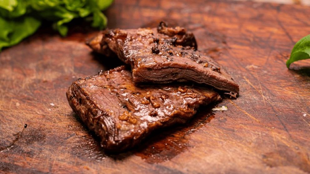 El corte de carne poco uilizado y económico que reemplaza a la perfección al vacío o a la entraña en la parrilla.