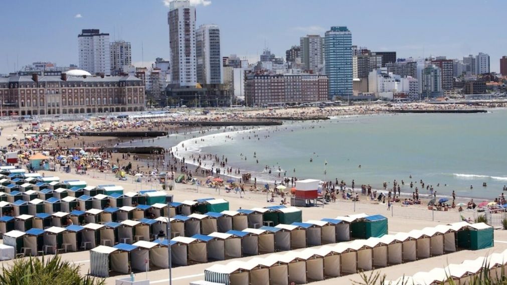 Verano 2026: ¿Cuánto costará alquilar departamento y carpa en Mar del Plata?
