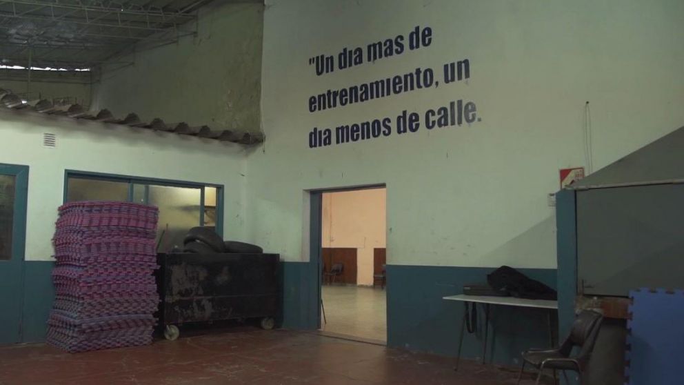 Hay chicos que van a entrenar y se desmayan porque no tuvieron la comida del día.