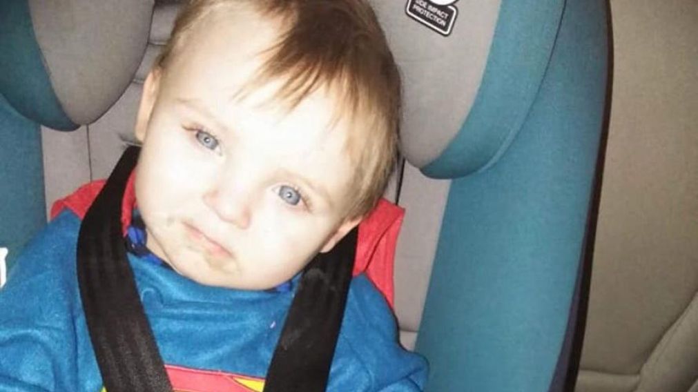 Noah desapareció de su cuna tras que su mamá lo acostara.