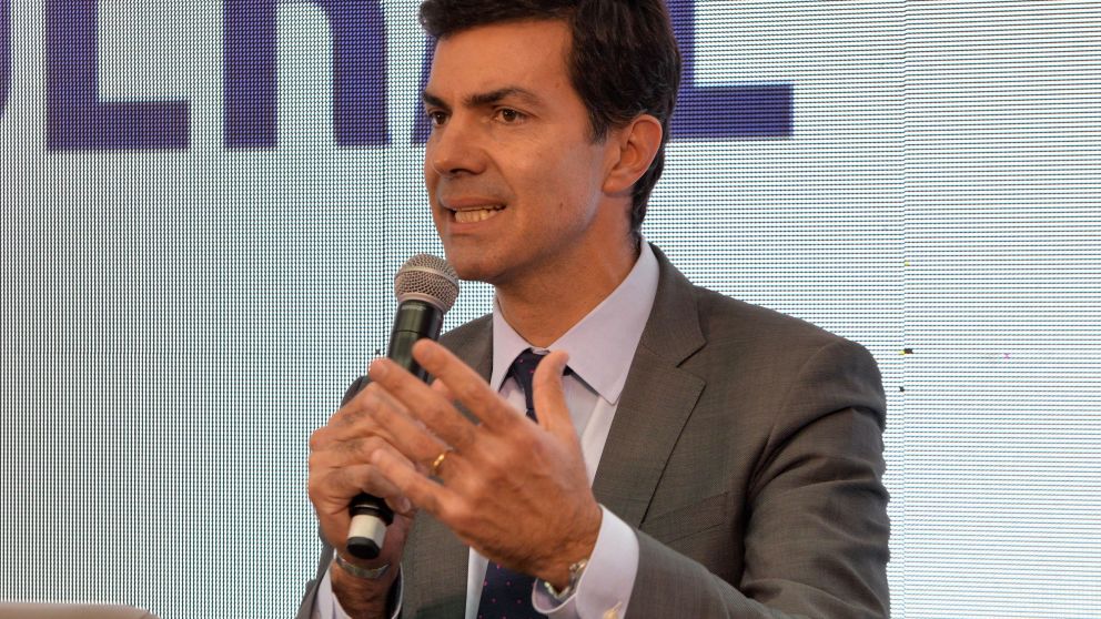 El gobernador salteño participó de un homenaje al General Martín Miguel de Güemes realizado en una escuela.