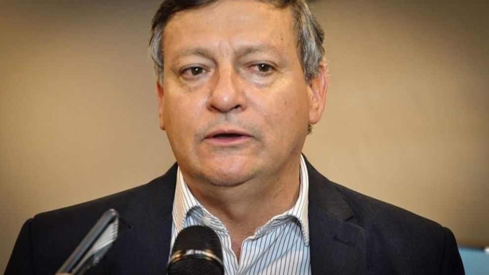 Domingo Peppo será candidato a senador nacional acompañado por Elda Pértile.
