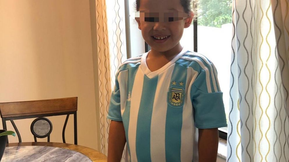 Eliana tiene 4 añitos y es fanática de la Selección.
