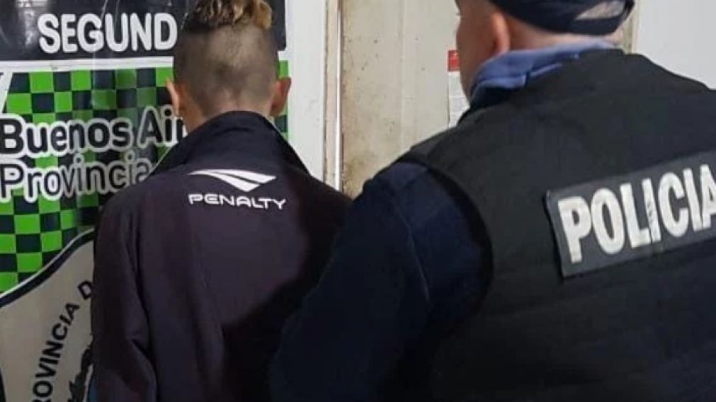 El acusado fue detenido cerca de la casilla donde vivía.