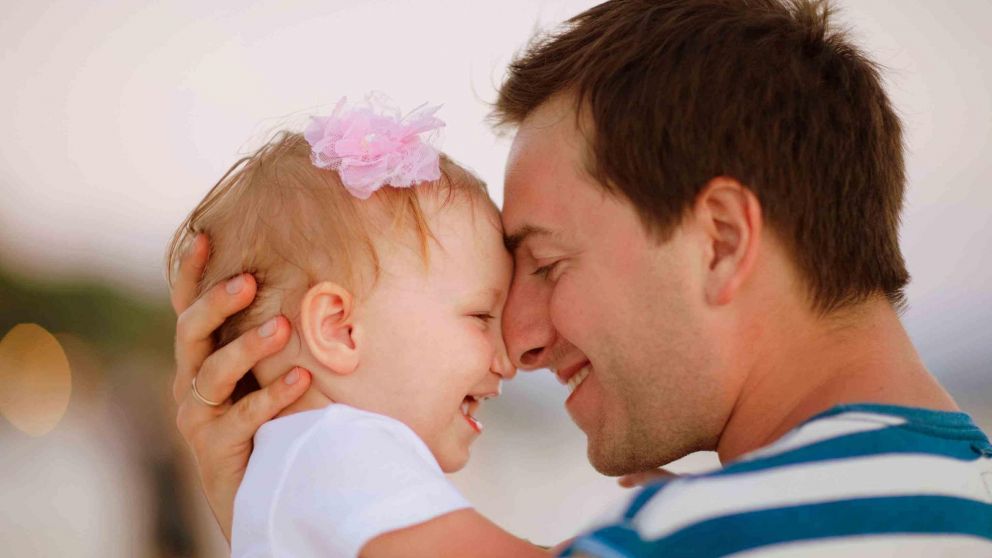 Padres hablaron sobre sus experiencias. (Imagen ilustrativa)