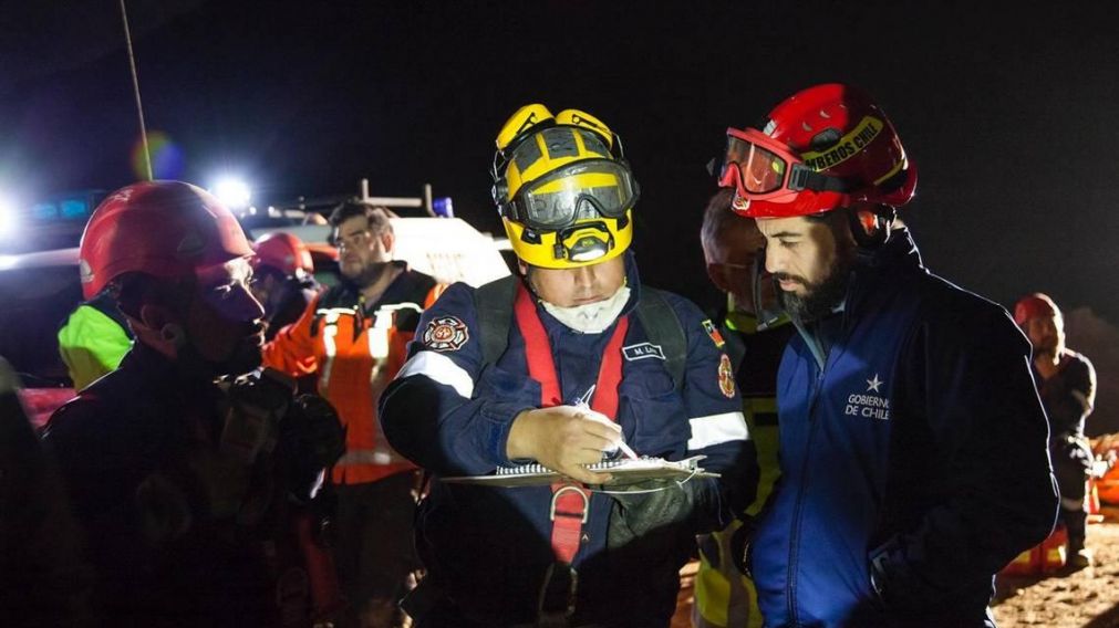 Desesperado intento de rescate en Chile. (Gentileza 24 horas).