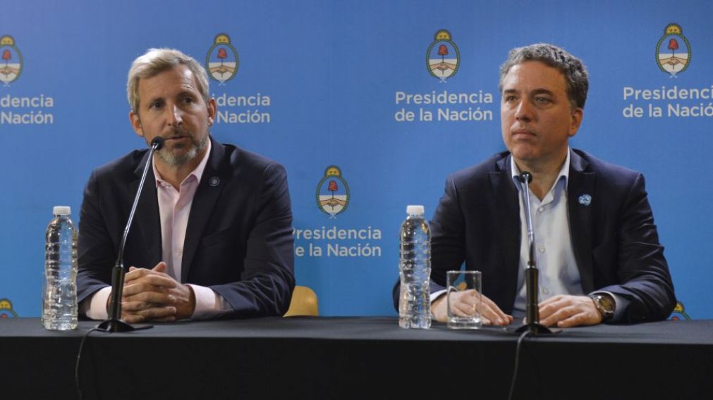 Frigerio y Dujovne brindaron una conferencia de prensa conjunta (Captura de video).