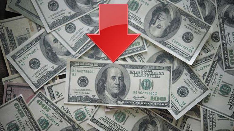 La moneda yanqui retrocedió algunos centavos.