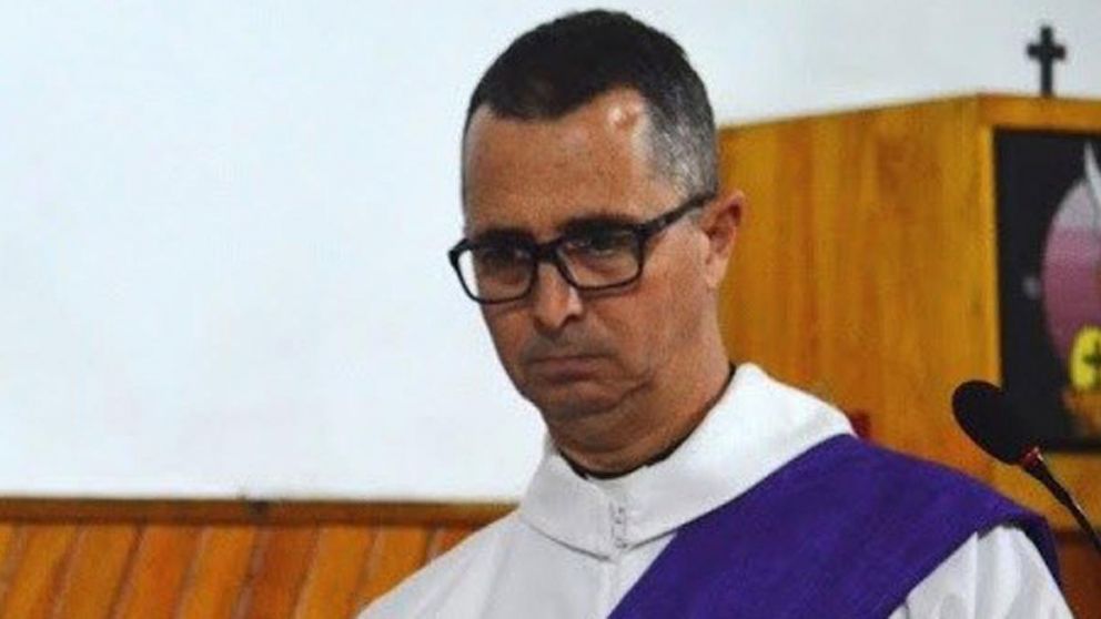 El religioso fue asesinado, al menos por dos hombres.