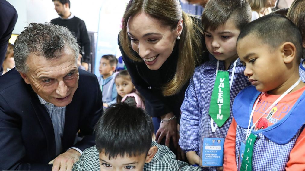 Macri y Vidal durante la entrega de computadoras (Presidencia).