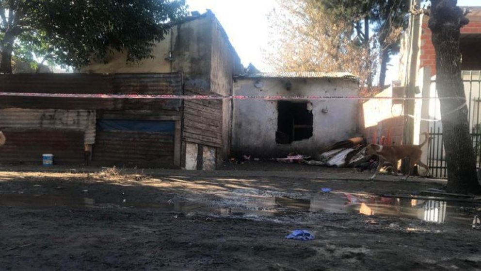 Sigue la conmoci�n por el fatal incendio.