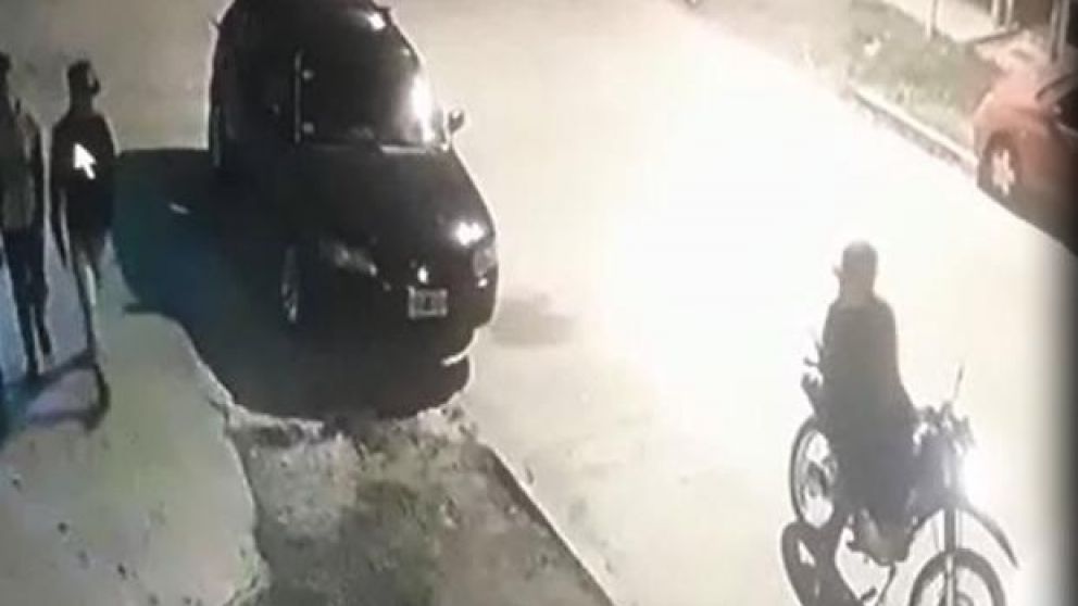 El robo quedó registrado en cámaras de seguridad. (Captura)