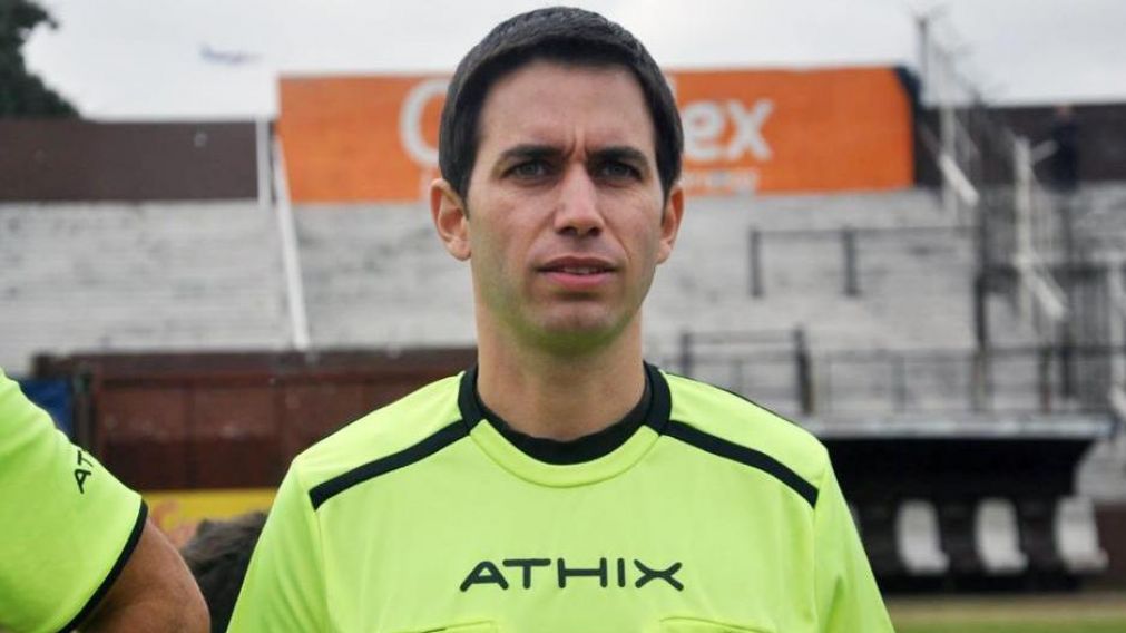 Detuvieron al �rbitro Bustos por intento de abuso a menores de Newell's