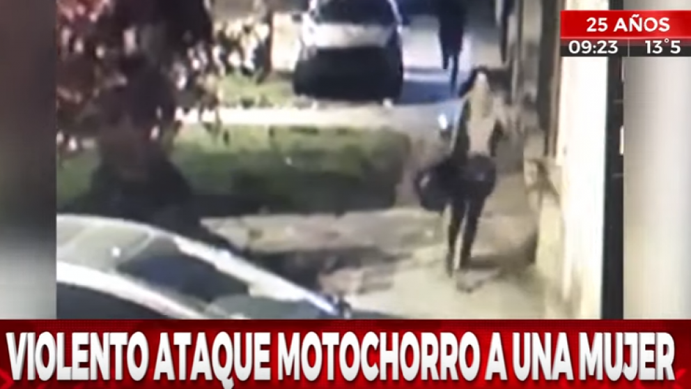 Toda la secuencia quedó registrada en una cámara de seguridad privada