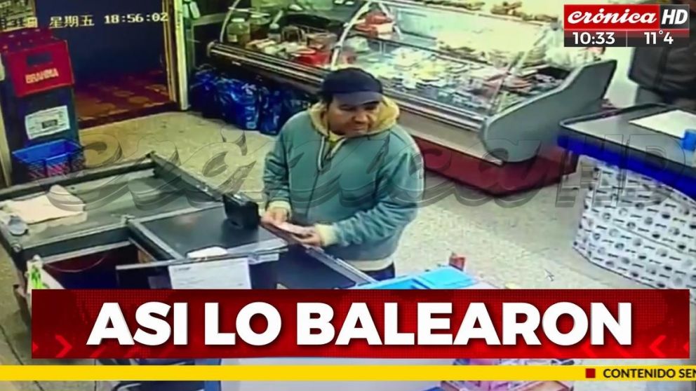 Uno de los malvivientes que asaltó el comercio (Captura Crónica HD).