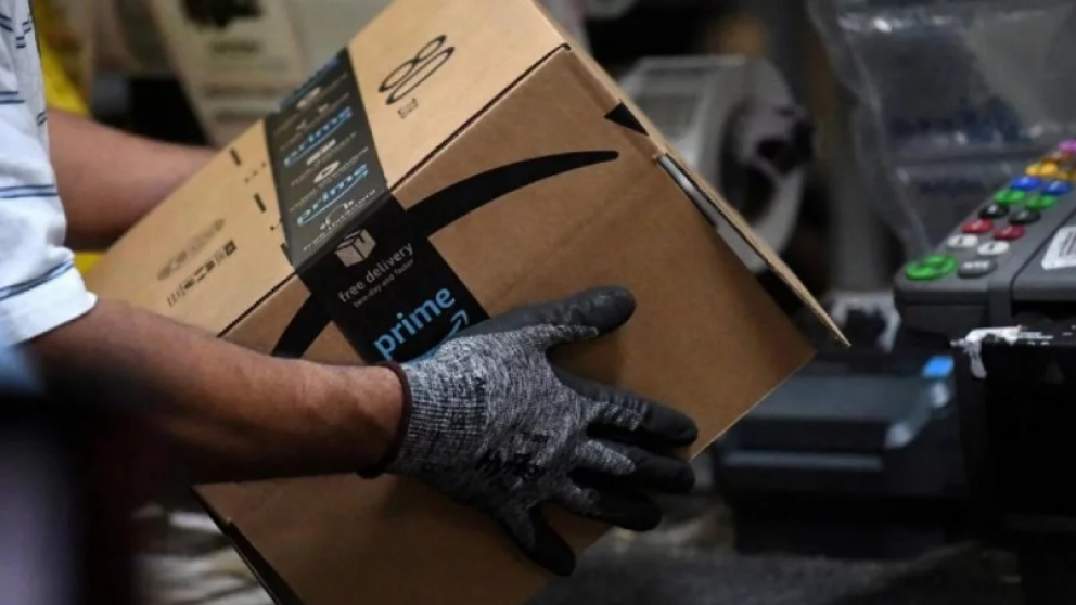 El damnificado compró una cortina pero recibió algo totalmente distinto.