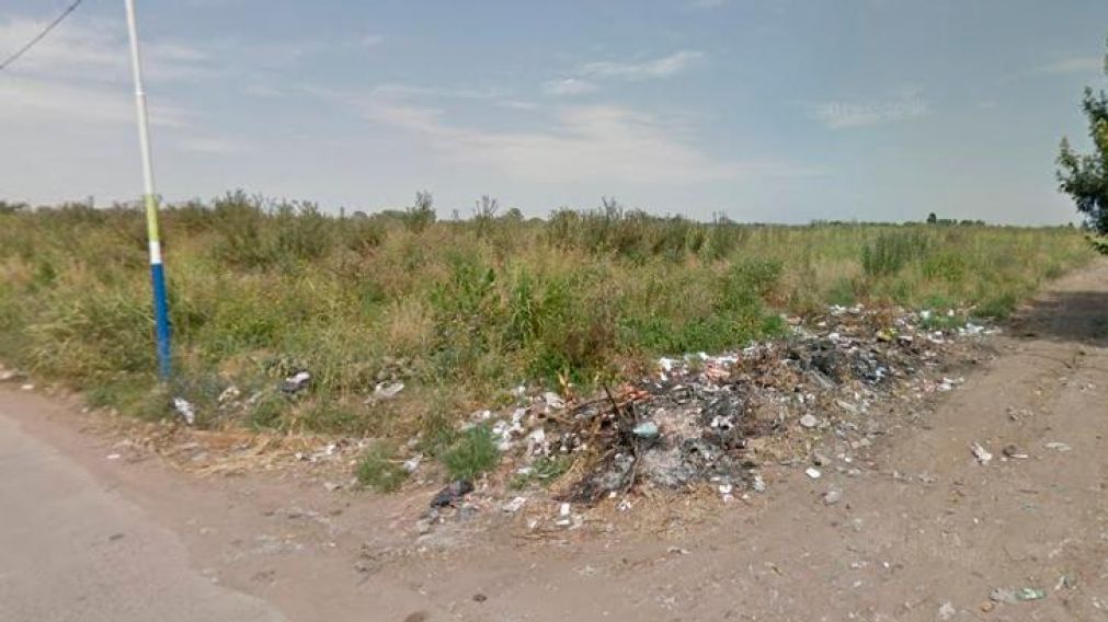 Baldío. Donde hallaron el cadáver calcinado.