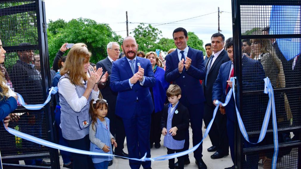El gobernador de Formosa inauguró un jardín.