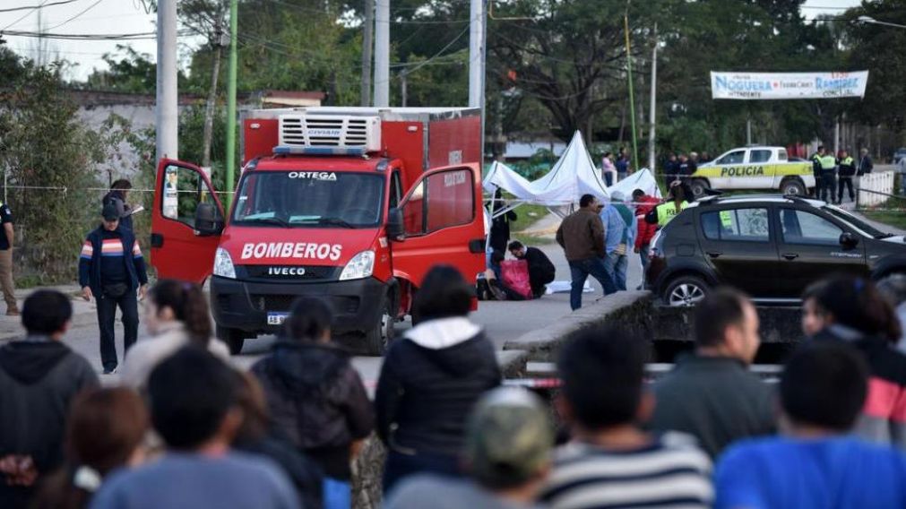 Horror y conmoción en el barrio (La Gaceta).