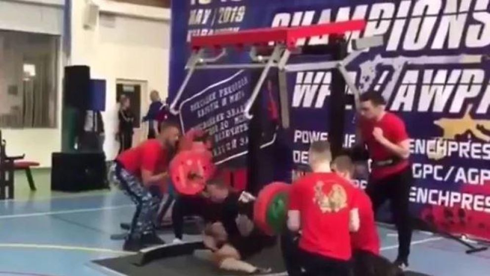 El muchacho anunci� su retiro del profesionalismo tras la grave lesi�n.