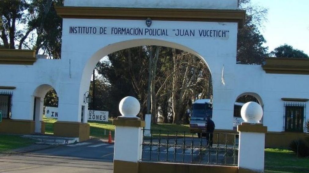 En el Instituto de Formación Policíal Juan Vucetich ocurrió el hecho. (Imagen de archivo)