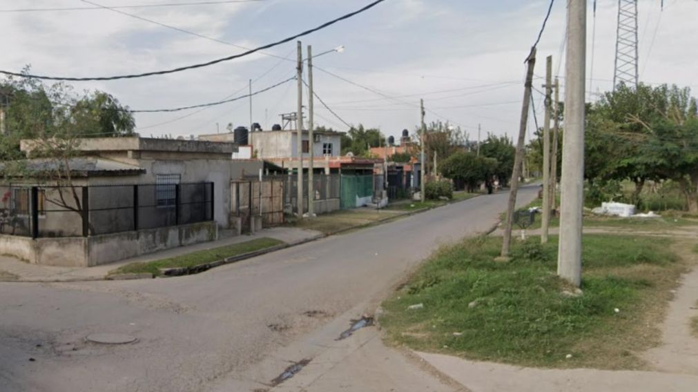 Acá, en este vecindario, se produjo la mortal agresión.