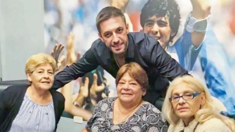 Matías Morla y las hermanas de Maradona.