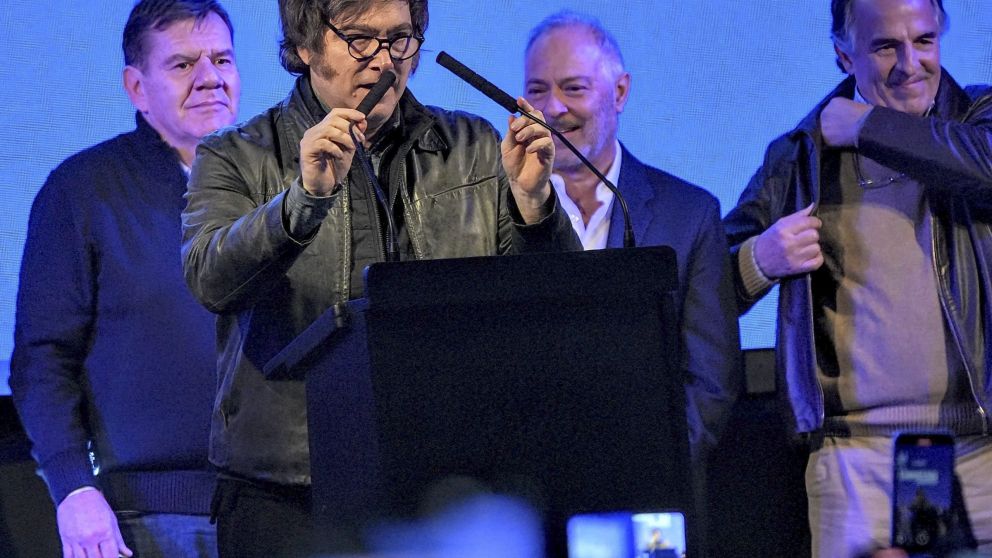 Javier Milei en lanzamiento de campaña bonaerense.