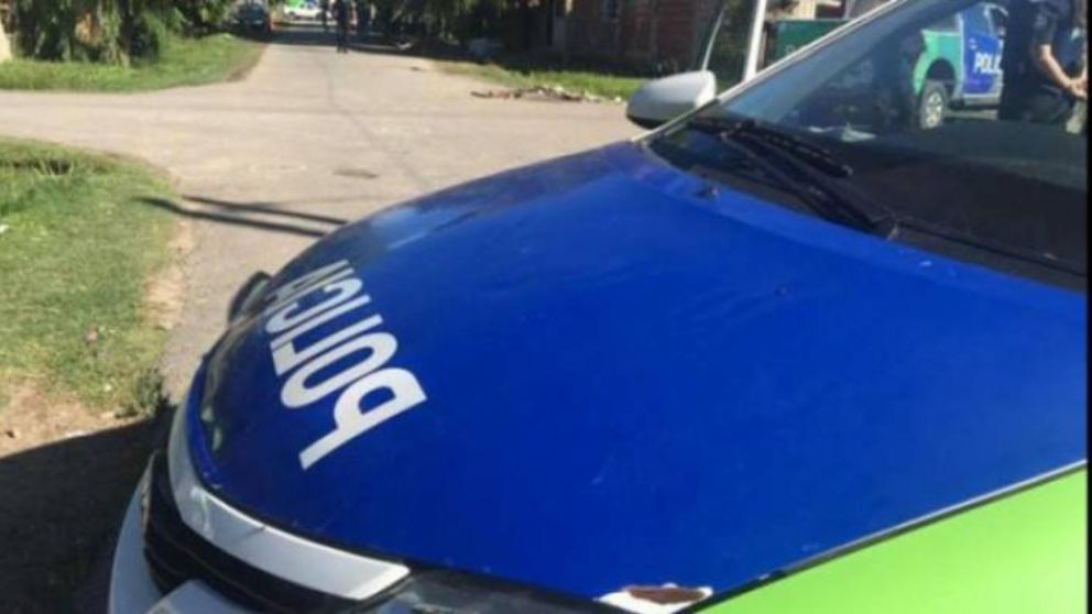 Los investigadores realizaron varios procedimientos para apresar a los sospechosos.