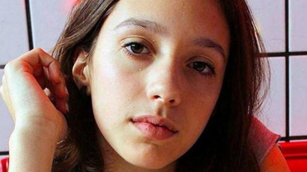 ¿Cómo mataron a Lola Chomnalez?
