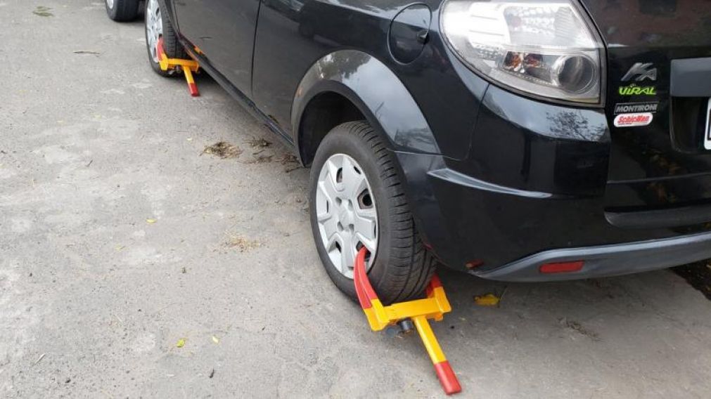Uno de los cepos vistos en C�rdoba. (Gentileza: eldoce.tv)