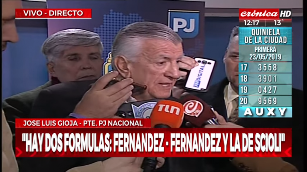"Todos tuvimos la vocación de que la Argentina necesita de este instrumento electoral", afirmó José Luis Gioja, presidente del frente justicialista.